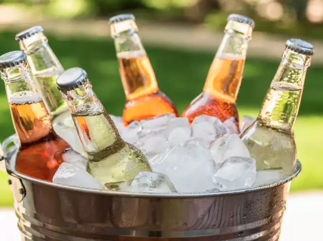 uong qua nhieu bia gay ra bung bia , dung hay sai hinh anh 3