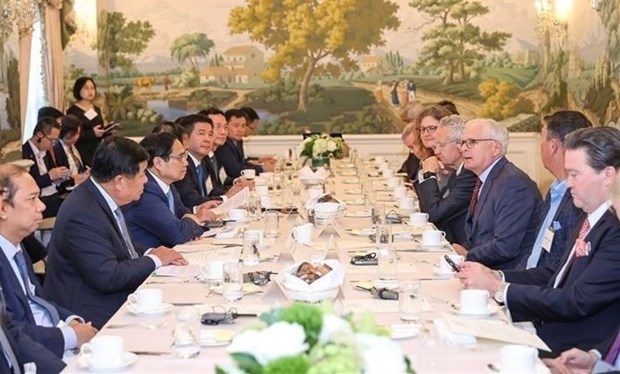 pm calls on us semiconductor firms to invest more in vietnam picture 1