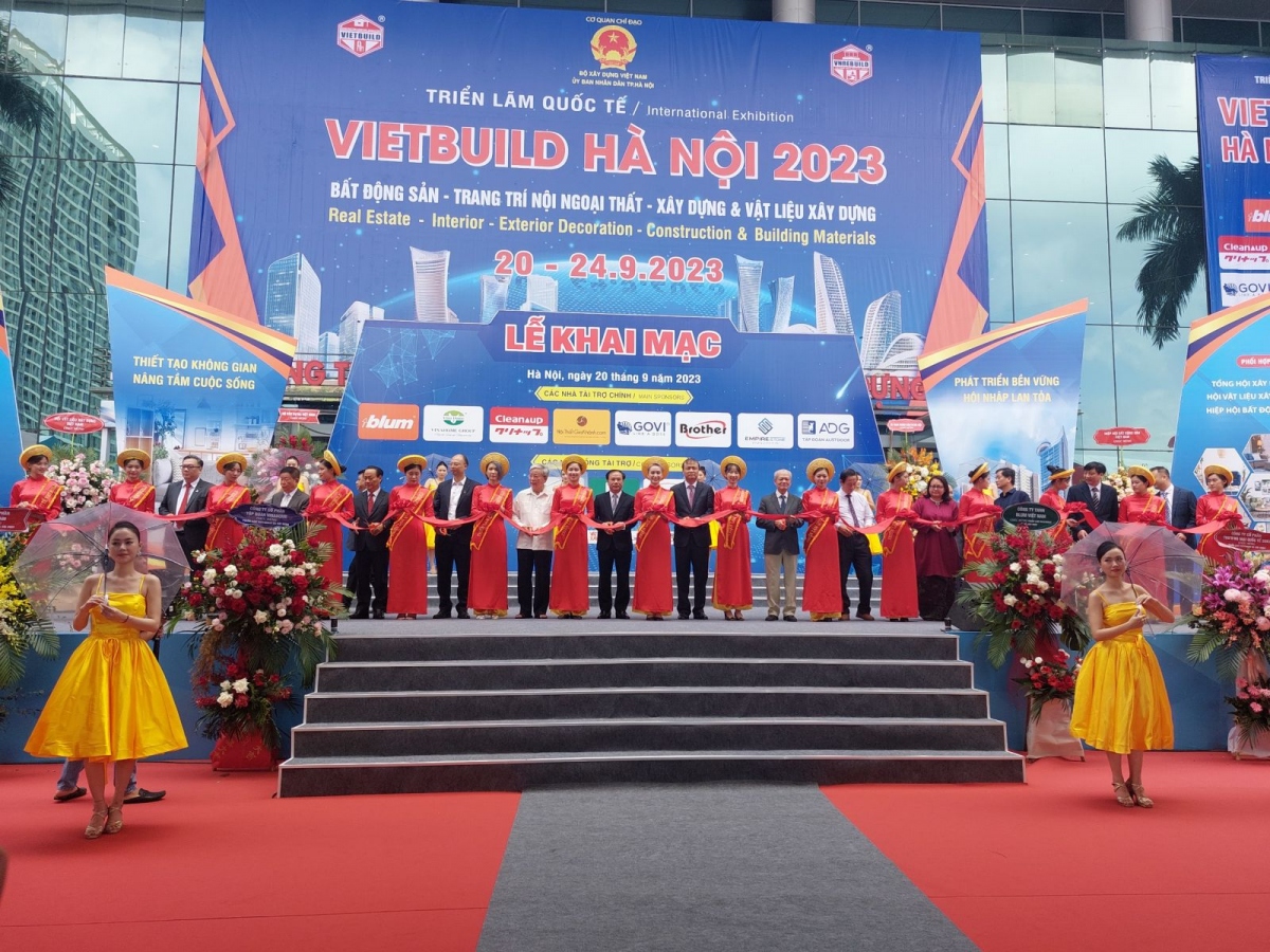 hanoi hosts second vietbuild international exhibition 2023 picture 1