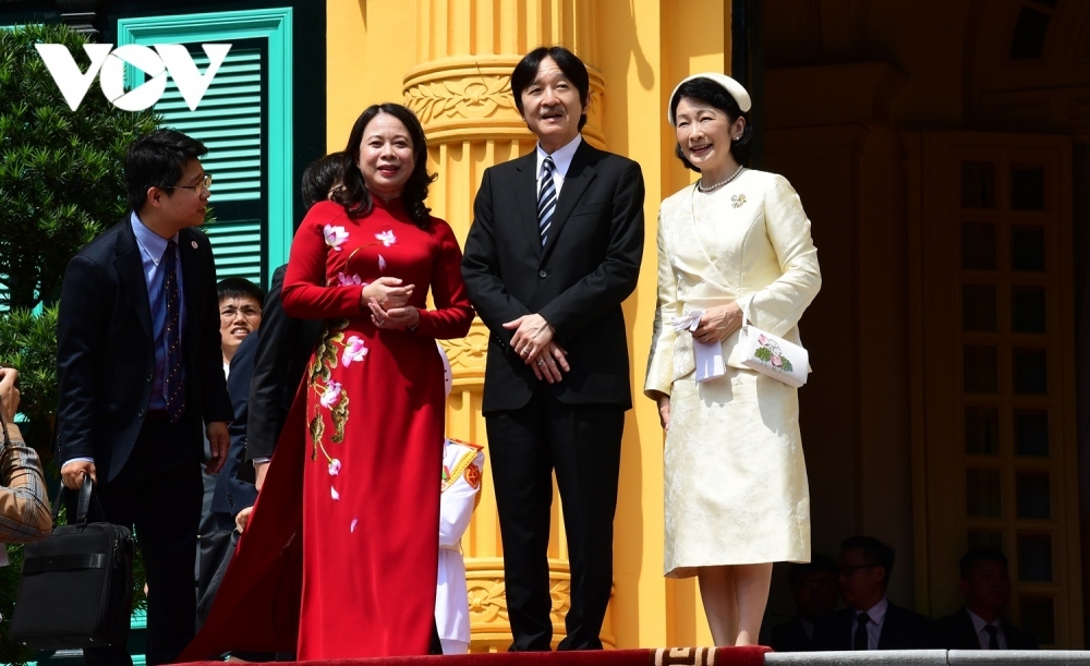 japanese crown prince warmly welcomed upon arrival in vietnam picture 8