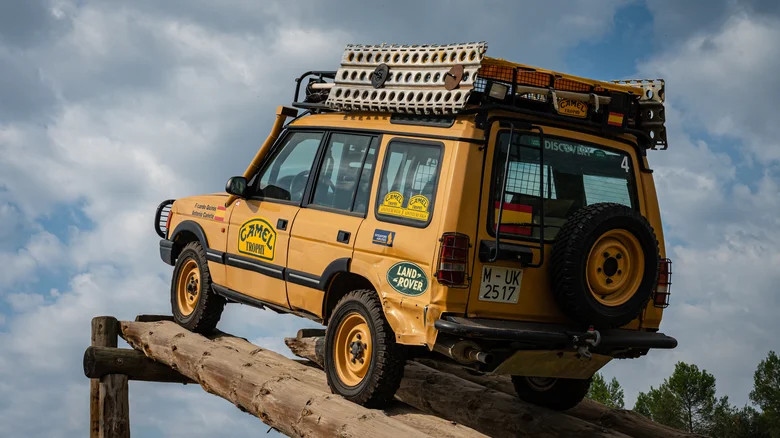 Top 10 mẫu xe Land Rover mang tính biểu tượng nhất trong lịch sử