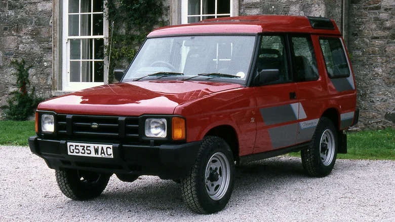 Top 10 mẫu xe Land Rover mang tính biểu tượng nhất trong lịch sử