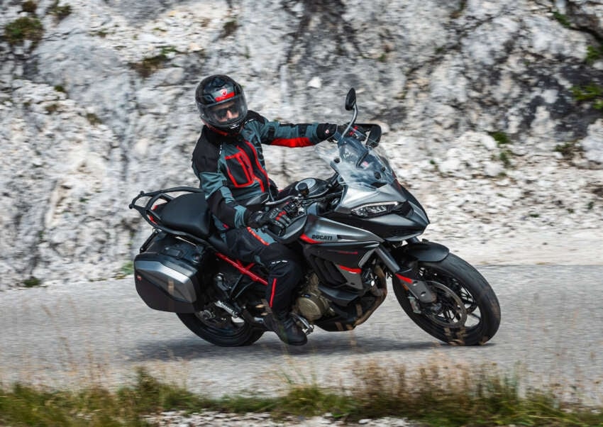 Ducati Multistrada V4 S Grand Tour 2024 ra mắt với vẻ ngoài ấn tượng