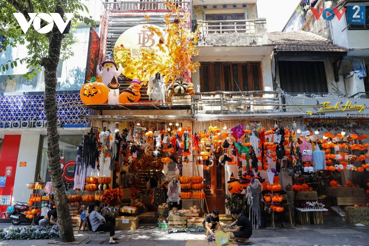 halloween atmosphere coming early to vietnamese capital picture 1