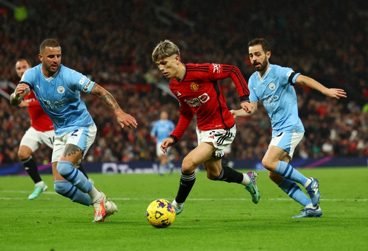Kết quả vòng 10 Ngoại hạng Anh: Man City "vùi dập" MU ngay tại Old Trafford