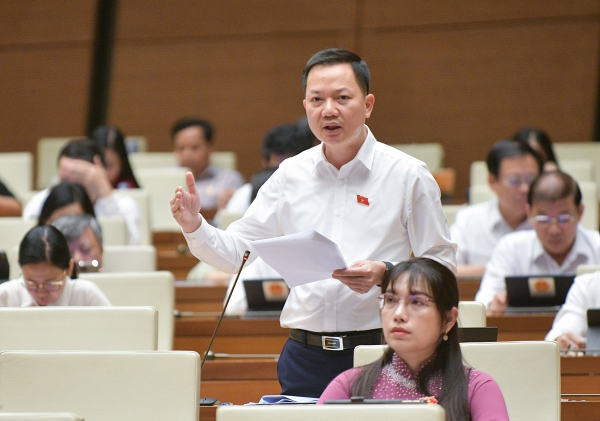 hanh vi thao tung thi truong bat dong san nguy hiem khong kem gi chung khoan hinh anh 1