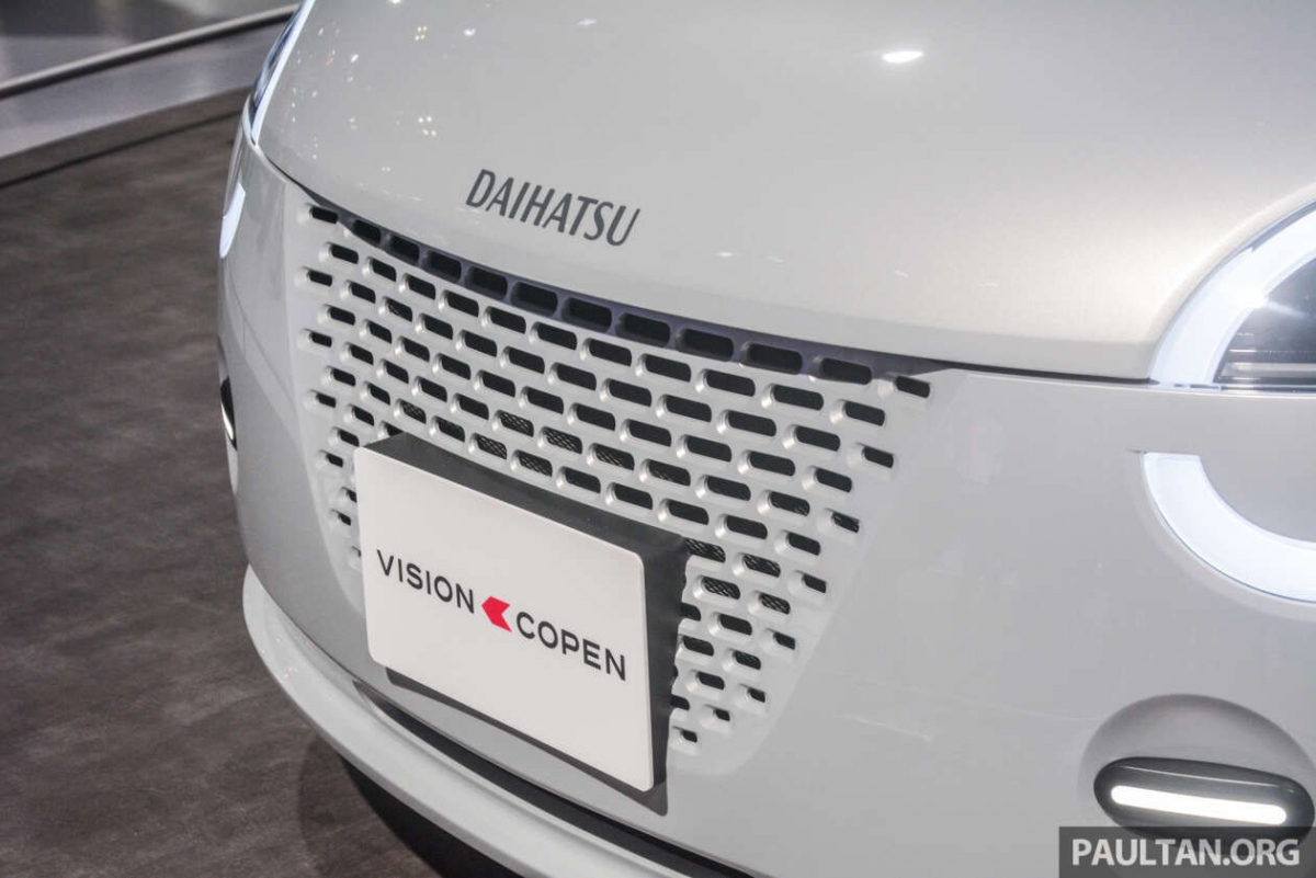 Chiêm ngưỡng một số hình ảnh khác của chiếc Daihatsu Vision Copen tại Triển lãm Di động Nhật Bản.
