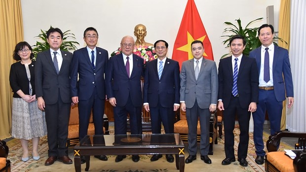 fm receives special advisor to japan-vietnam friendship parliamentary alliance picture 1