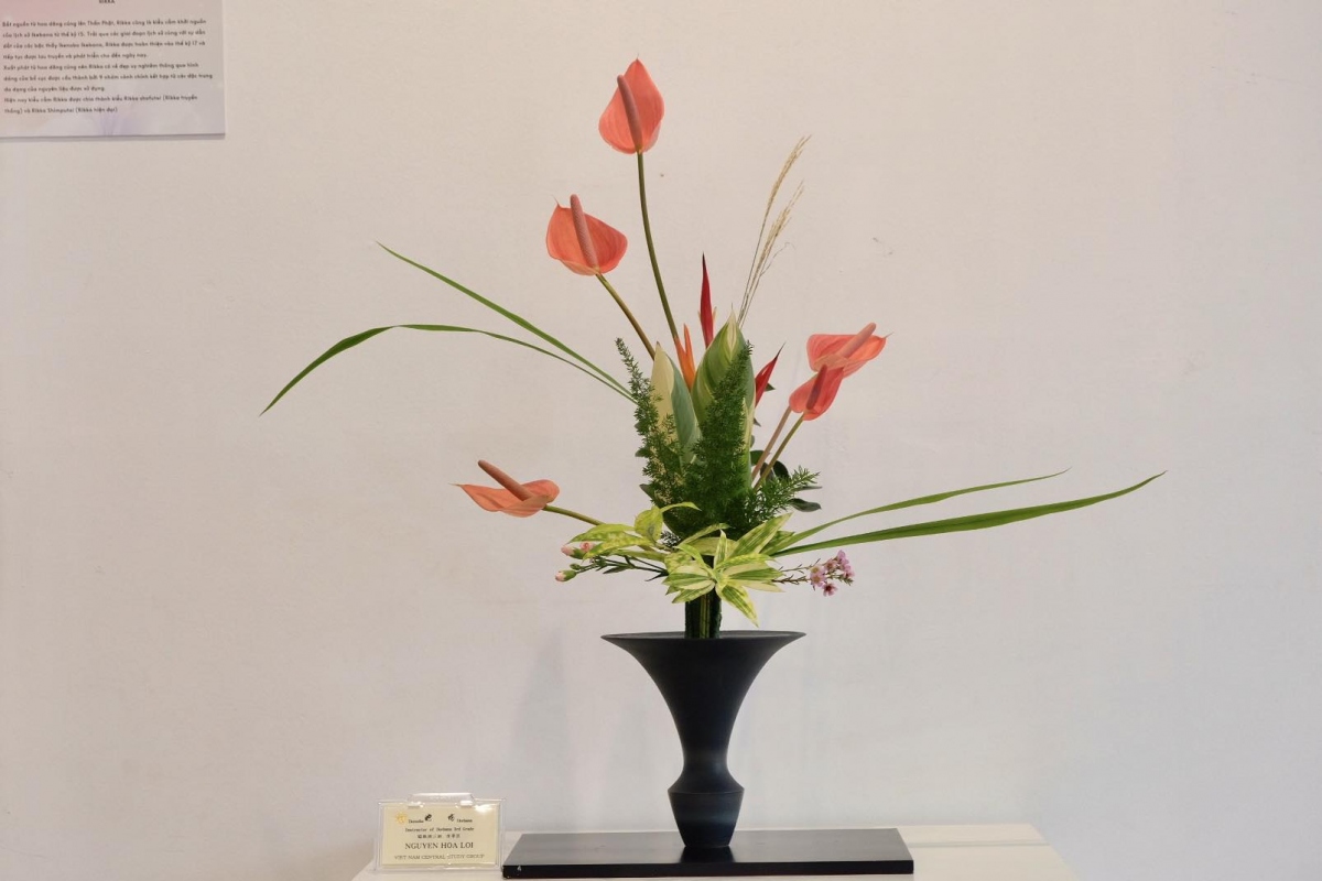 Ikebana – hơn cả những đoá hoa