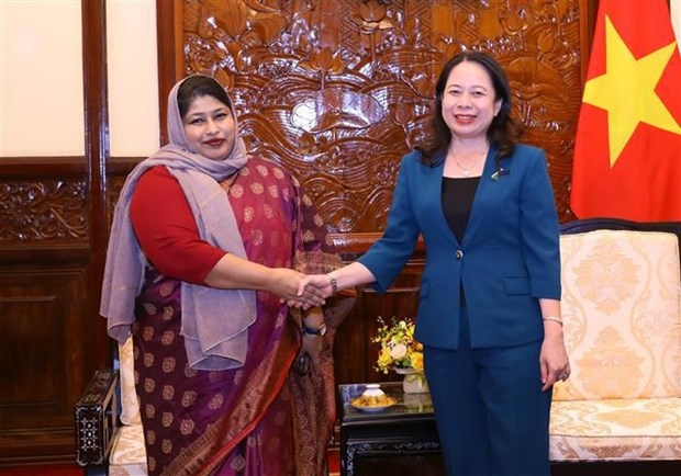 bangladeshi ambassador hailed for contributing to to vietnam-bangladesh ties picture 1