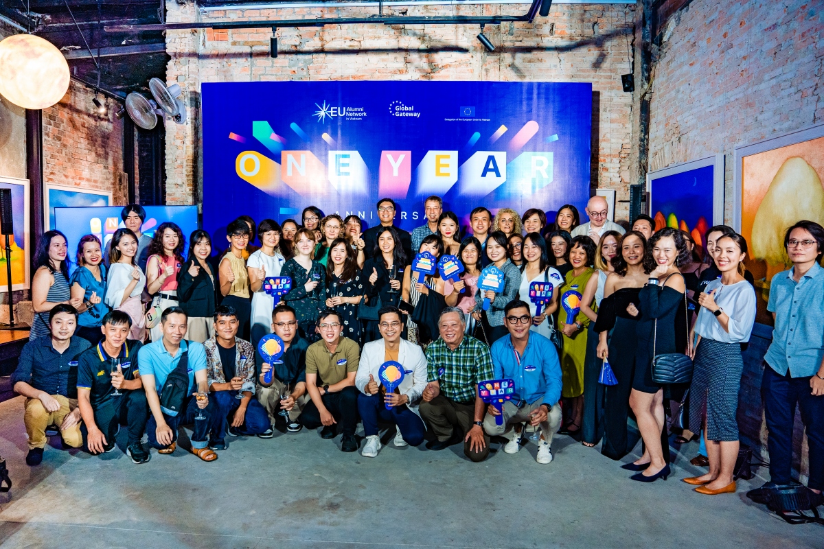 mạng lưới cựu du học sinh eu tại việt nam - một năm kết nối và phát triển hình ảnh 2 mang luoi cuu du hoc sinh eu tai viet nam - mot nam ket noi va phat trien hinh anh 2