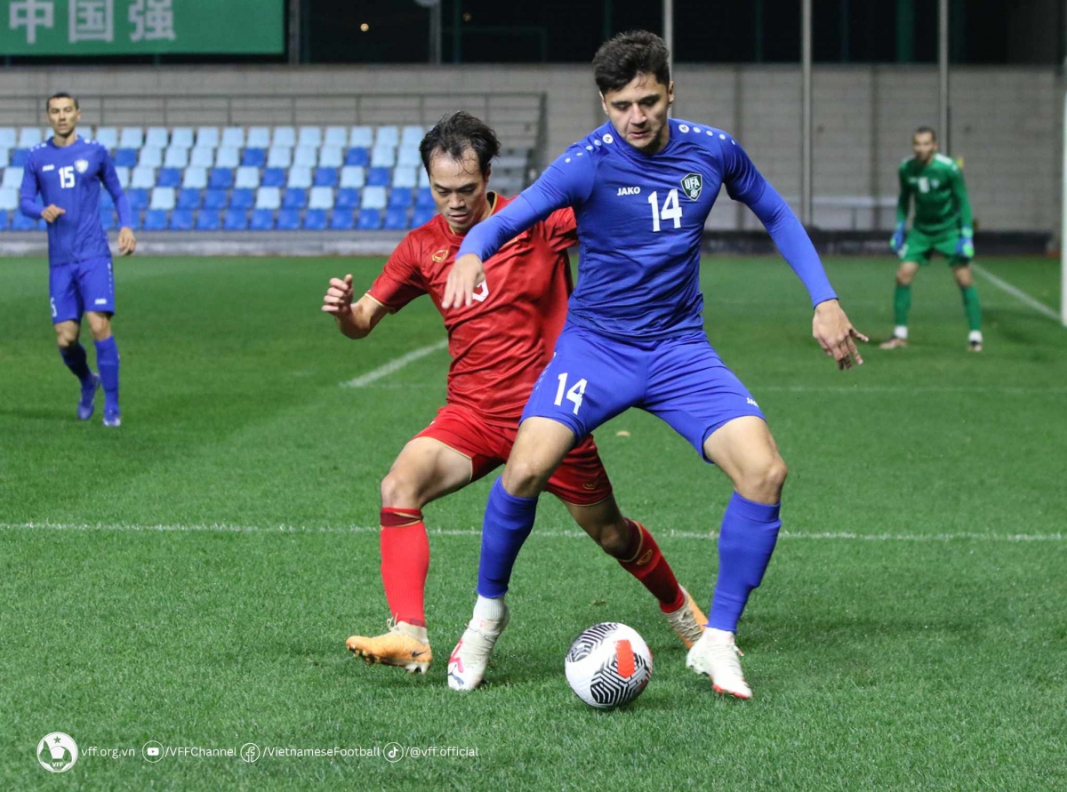 du am Dt viet nam 0-2 Dt uzbekistan cong thu tran ngap au lo hinh anh 3