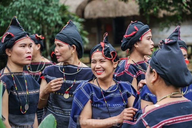 photos on vietnamese ethnic groups cultures to be exhibited picture 1