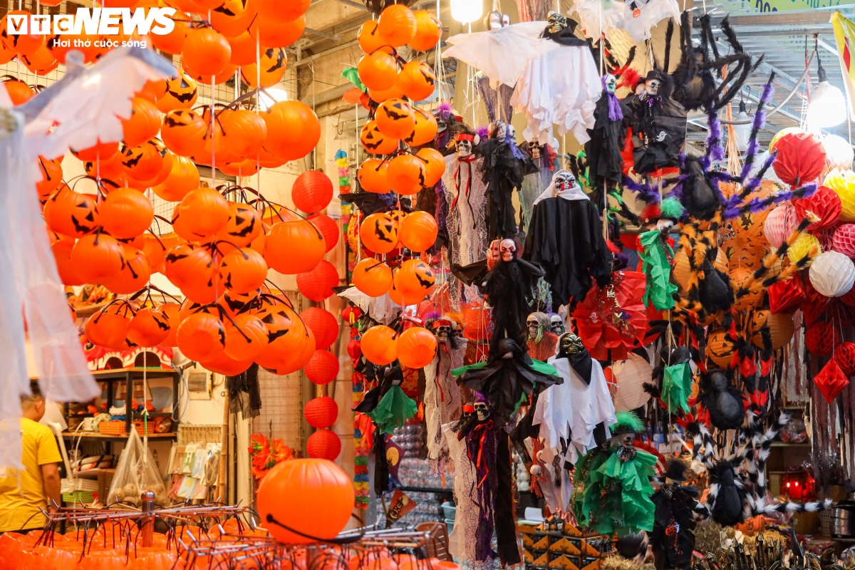 toys flood hang ma street in buildup to halloween season picture 10