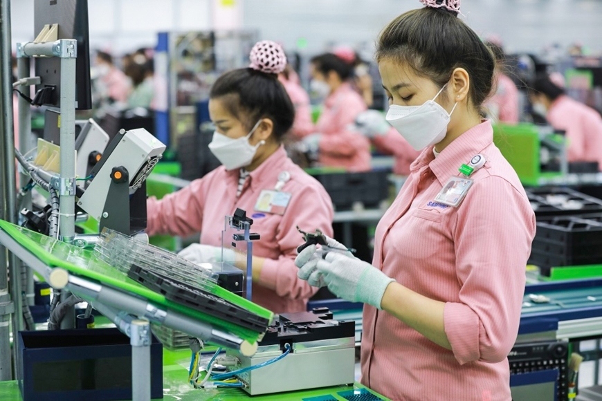 vietnam grosses over us 5.1 billion from phone and component exports picture 1
