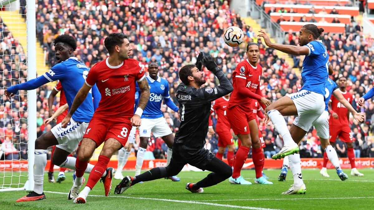 salah ghi cu dup, liverpool tam dan dau ngoai hang anh hinh anh 3