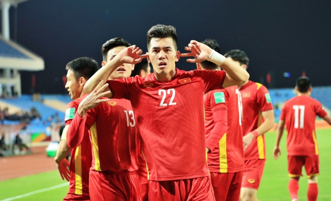 tien linh nhan the do vi danh nguoi, Dt viet nam thua 0-2 tren san Dt trung quoc hinh anh 1