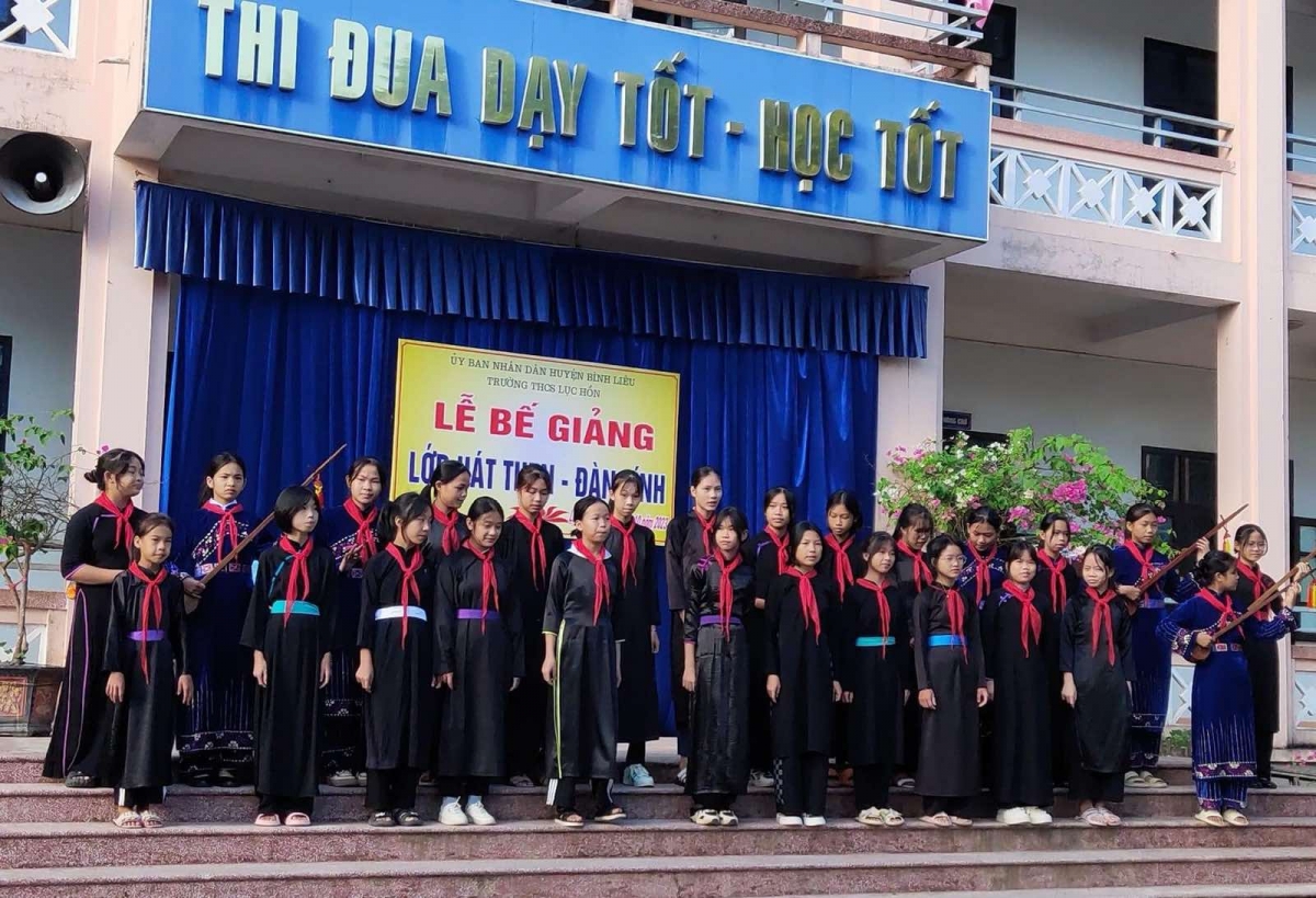 Người gìn giữ điệu Then quê hương