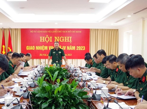 bo nhiem nhan su ban quan ly lang chu tich ho chi minh, Uy ban dan toc hinh anh 1