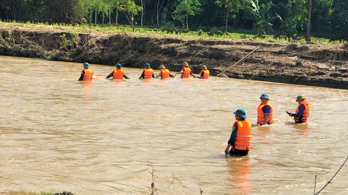 Nam sinh bị nước cuốn trôi, thi thể được tìm thấy cách nơi gặp nạn 20km