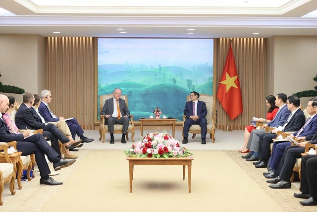 pm pledges conducive business climate for german firms in vietnam picture 1