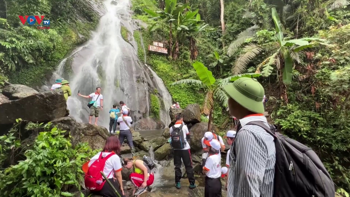 Khám phá bản thân trong tour trekking nơi sườn đông Tam Đảo