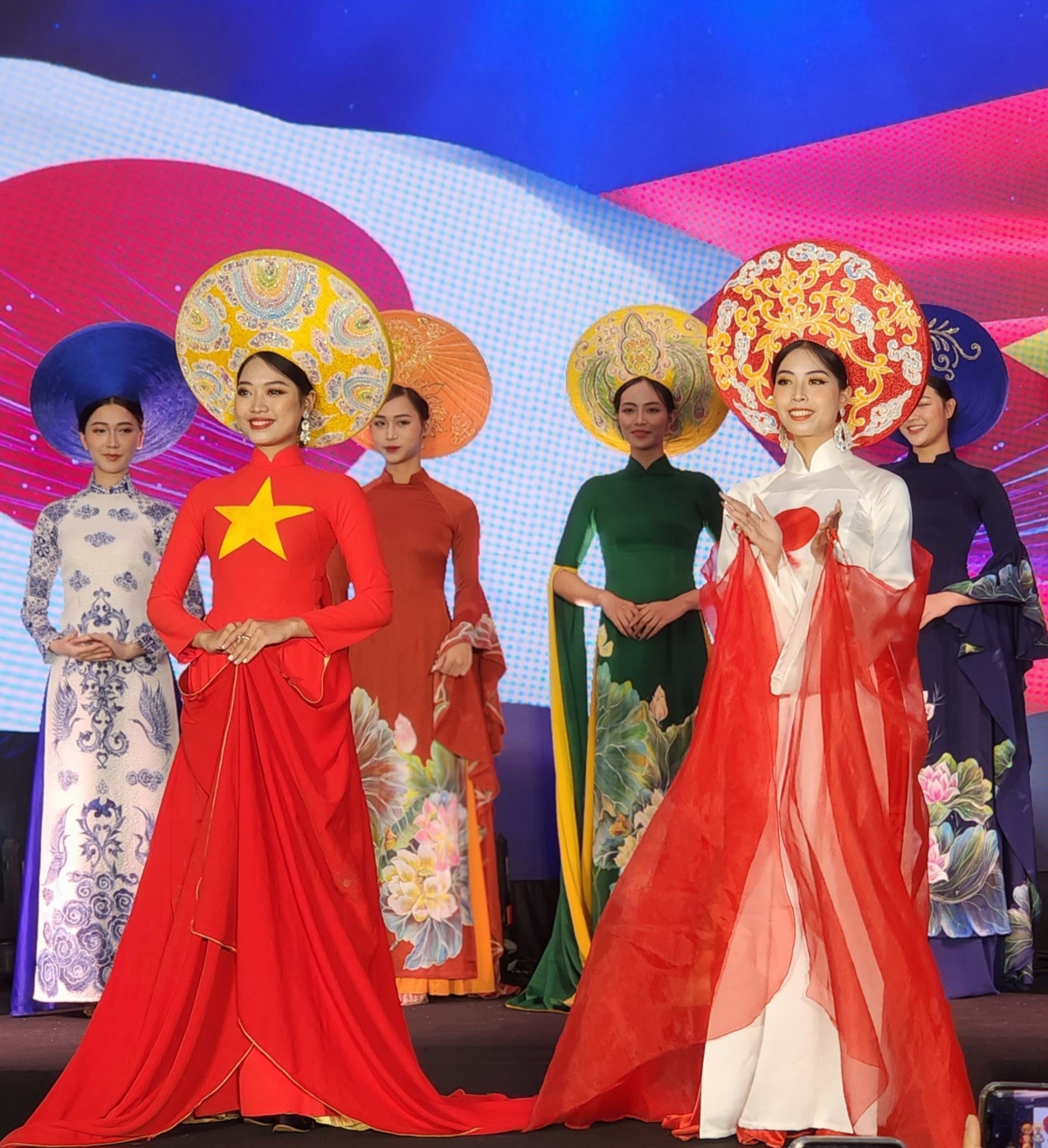 kimono-ao dai fashion show highlights vietnam-japan friendship picture 1