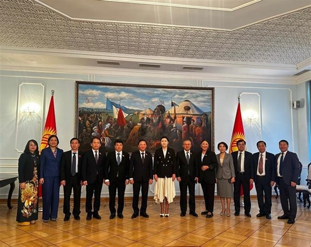 na vice chairman nguyen khac dinh visits kyrgyzstan picture 1