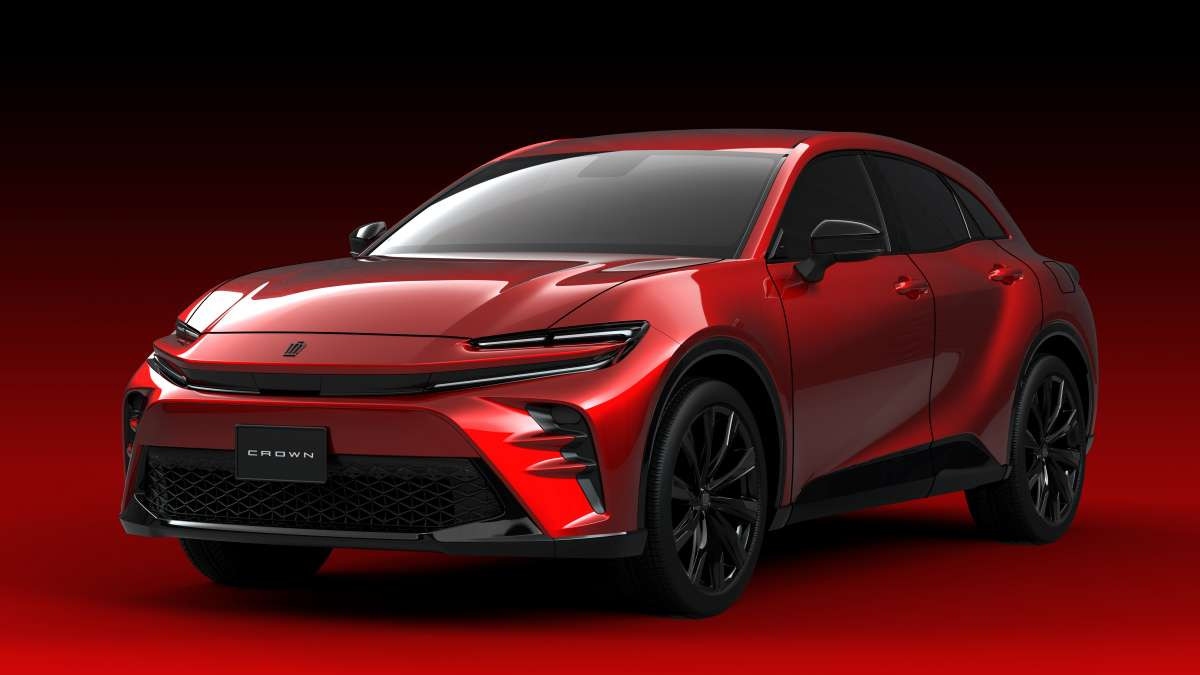Toyota Crown Sport 2024 đi kèm một bộ sưu tập ngoại thất vô cùng đa dạng