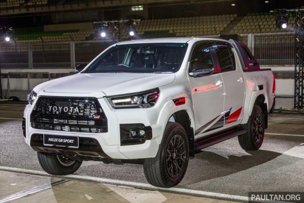 Toyota Hilux GR Sport phiên bản Malaysia