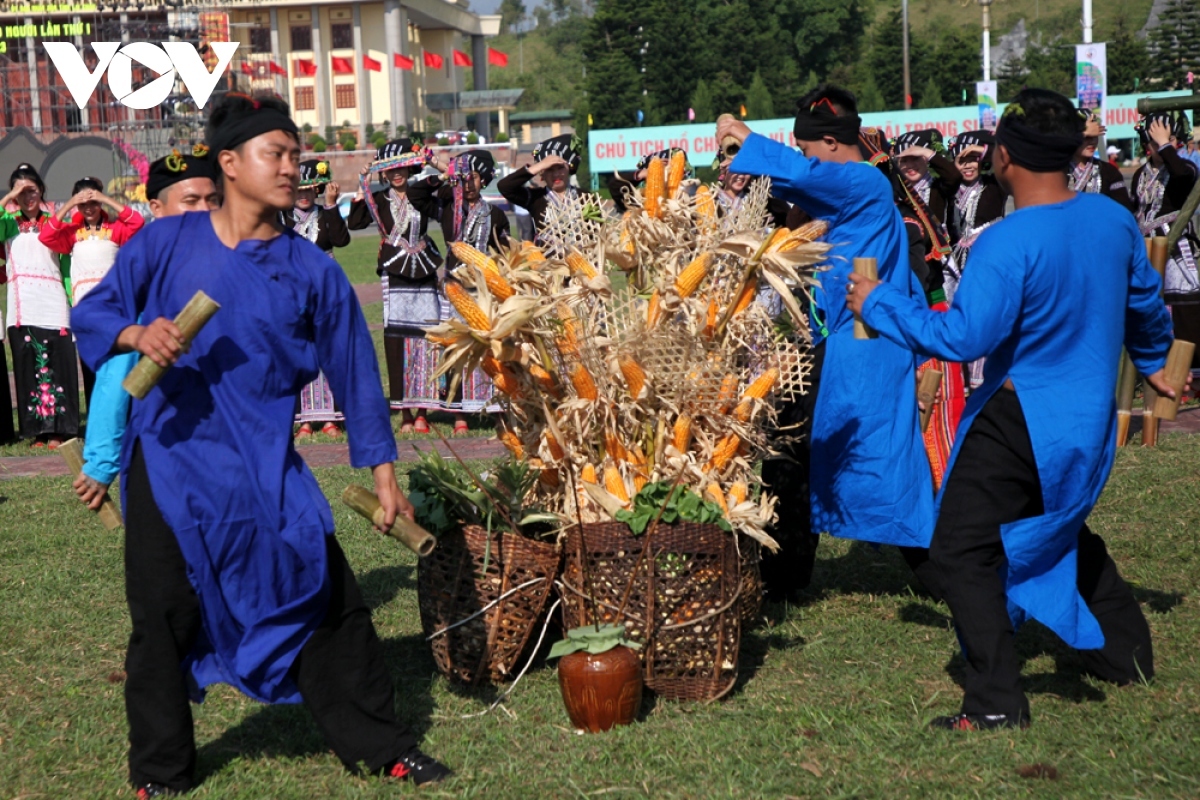 preserving distinctive culture of cong ethnic people in northern vietnam picture 10