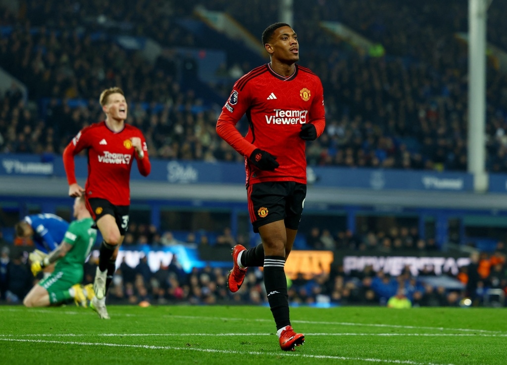 garnacho lập siêu phẩm xe đạp chổng ngược, mu thắng 3 sao trên sân everton hình ảnh 19 garnacho lap sieu pham xe dap chong nguoc, mu thang 3 sao tren san everton hinh anh 19