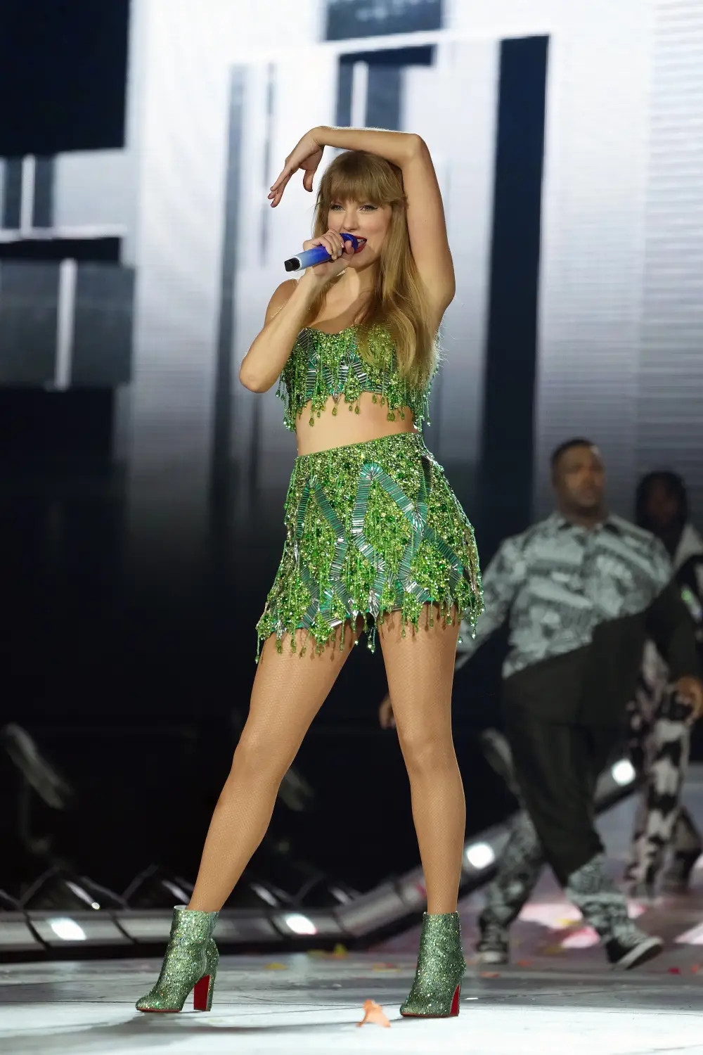 look at taylor swift's hot gay outfits in the eras tour image 20