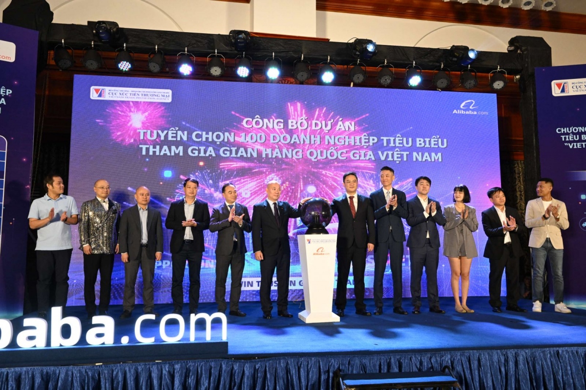 100 local firms selected to join vietnam national pavilion on alibaba.com picture 1
