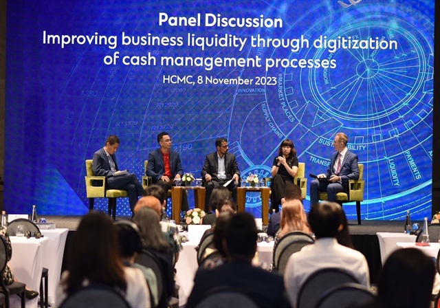 Standard Chartered hosts first Treasury Leadership Forum in Vietnam