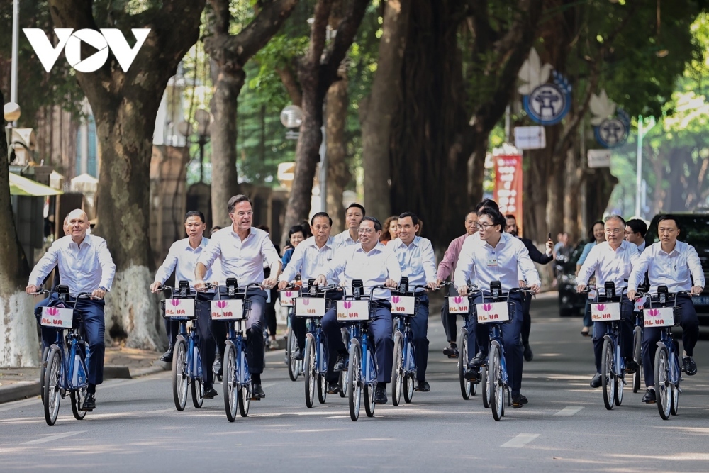 a busy, memorable day of dutch prime minister mark rutte in hanoi picture 8