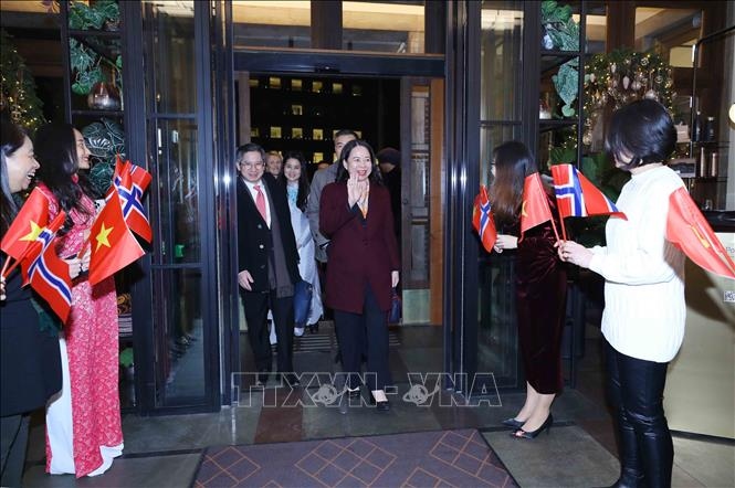 vice president vo thi anh xuan begins official visit to norway picture 1