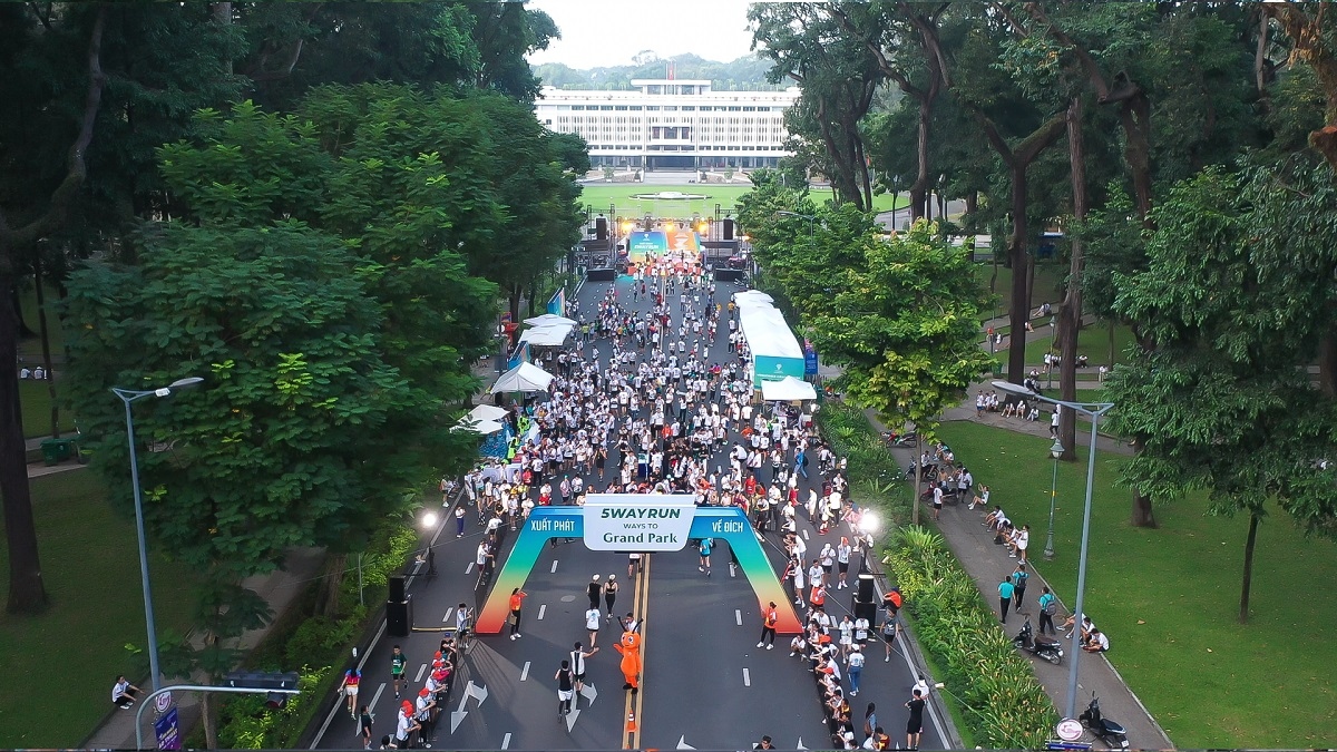 hang nghin runners chinh phuc duong chay 5way run - ways to grand park hinh anh 2