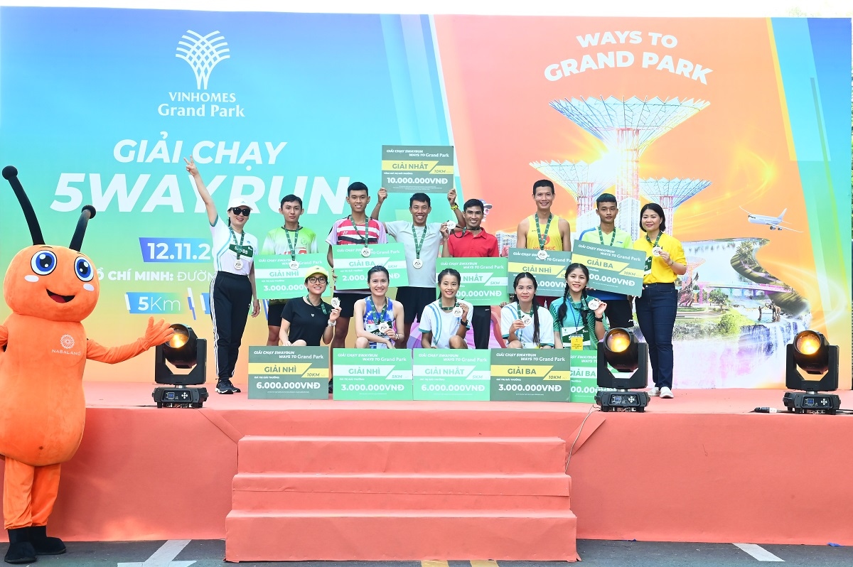 hang nghin runners chinh phuc duong chay 5way run - ways to grand park hinh anh 3