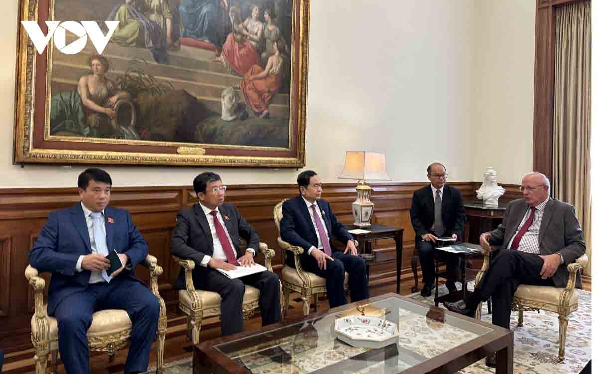 portugal attaches importance to developing relations with vietnam picture 2 portugal attaches importance to developing relations with vietnam picture 2