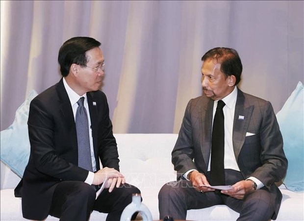 president meets with brunei s sultan in san francisco picture 1