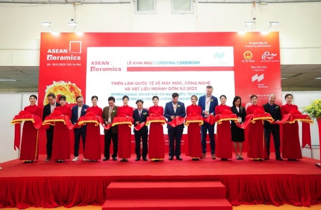 hanoi hosts asean ceramics expo 2023 picture 1 hanoi hosts asean ceramics expo 2023 picture 1