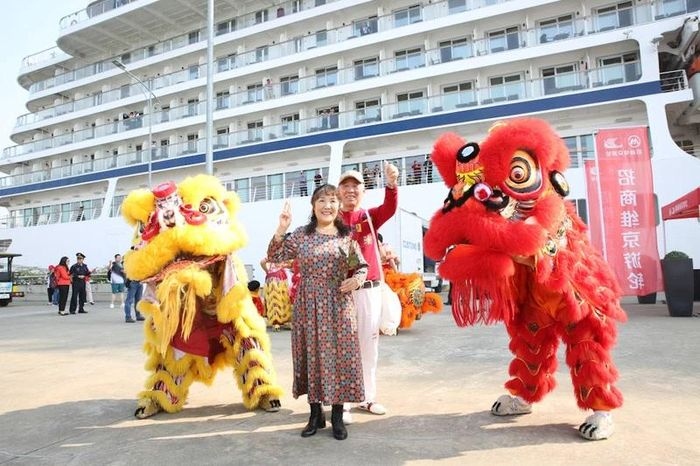 ha long port greets first chinese cruise ship this year picture 1