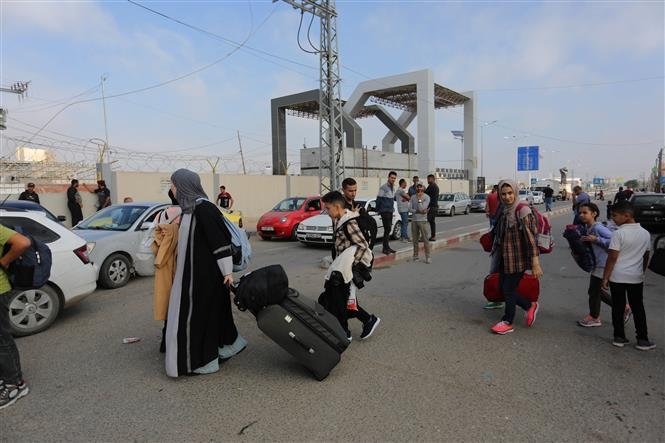 hang tram nguoi nga duoc so tan khoi gaza trong hai ngay qua hinh anh 1