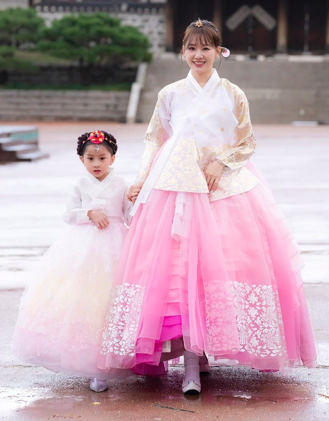 local models join asian kids fashion week in rok picture 7