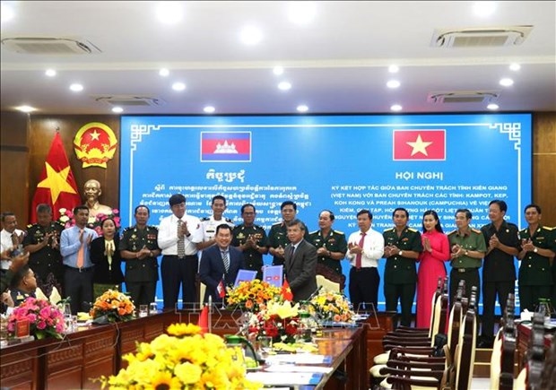 vietnamese, cambodian provinces step up efforts in searching martyrs remains picture 1
