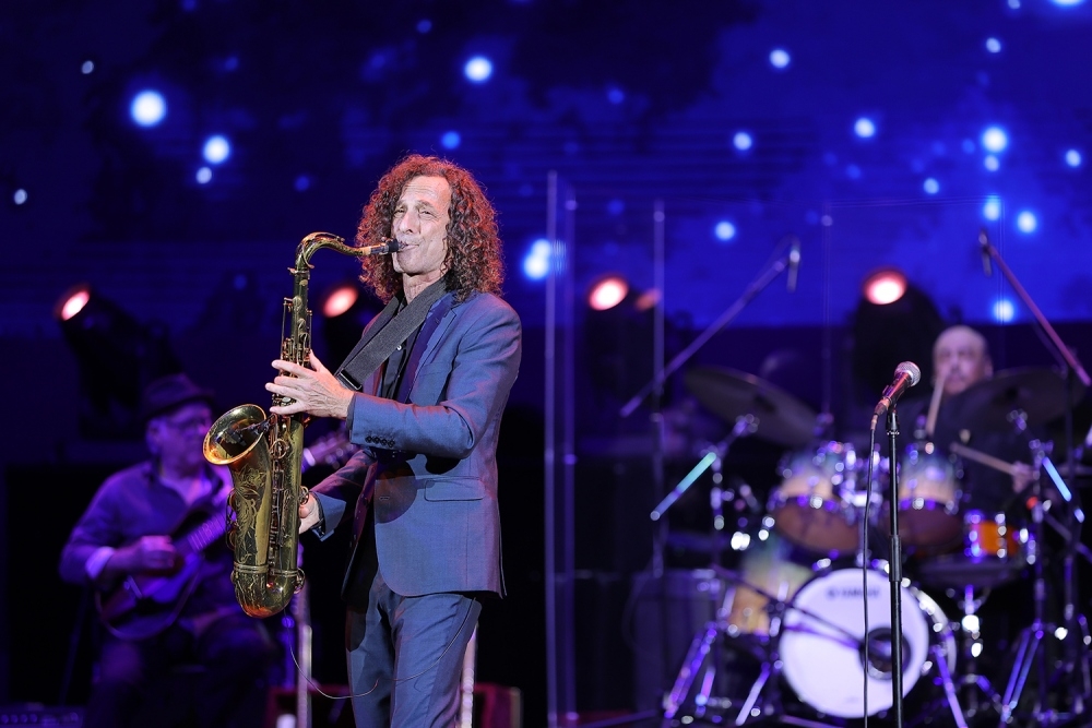 Kenny G enchants audience of over 4,000 in Hanoi