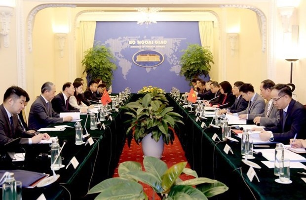 vietnamese, chinese officials talk territorial, border issues picture 1