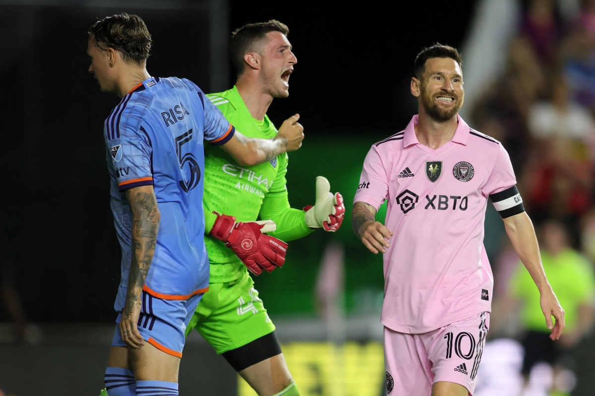 messi va inter miami nhan cai ket dang long sau le vinh danh qua bong vang hinh anh 2