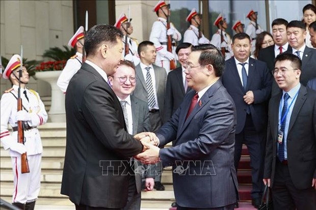 vietnamese national assembly treasures ties with mongolia chairman picture 1